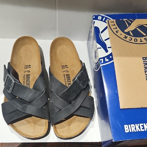 NEW IN BOX  Birkenstock  LUGANO Black Sandals SIZE 41 FOR MEN - Picture 1 of 10